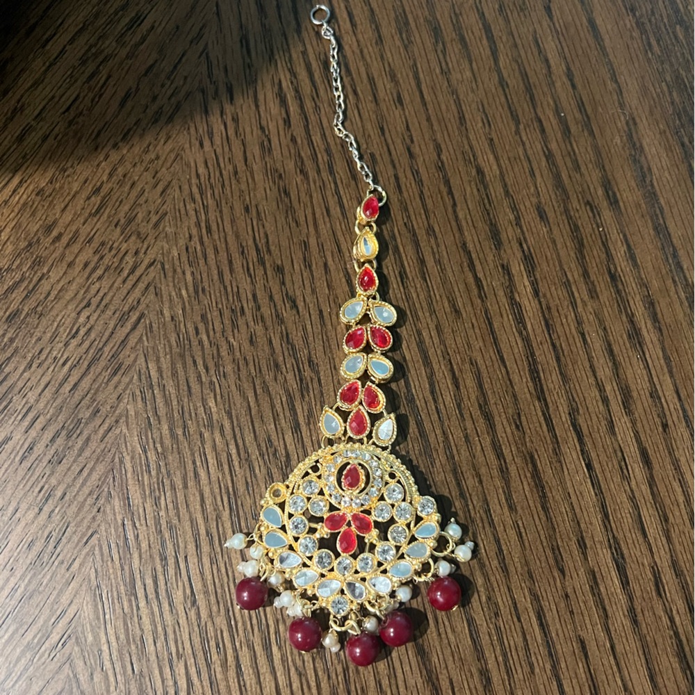 Red tikka, indian pakistani mendhi sangeet eid dholki diwali